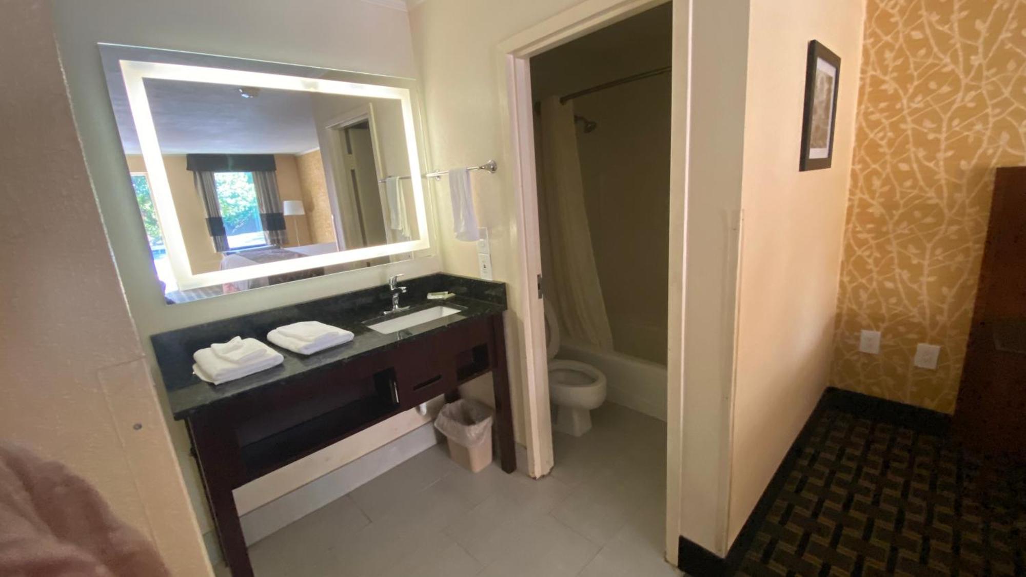 My Home & Suites Toccoa Екстер'єр фото